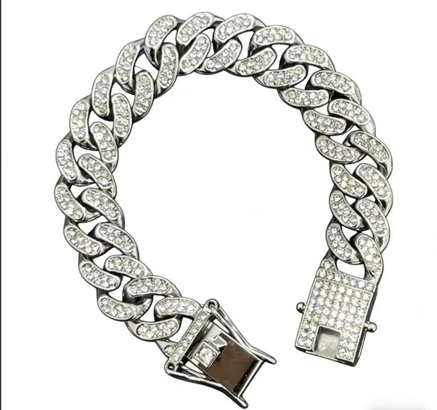 European and American Hip-Hop Pet Dog Collar, Diamond Collar, Metal Chain Necklace with Safety Clasp, Cuban-Style Pet Collar Accessory, Suitable for Small, Medium, and Large Dogs and Cats Dog Mom Must-Have! Luxury Iced Out Pet Necklace